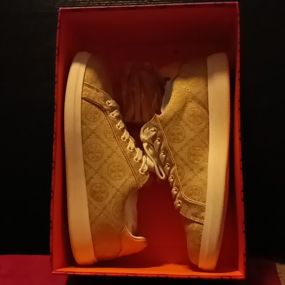 NEW Tory Burch Howell T Monogram Gold Thread Jacquard & Calf Leather Sne… - Picture 14 of 14